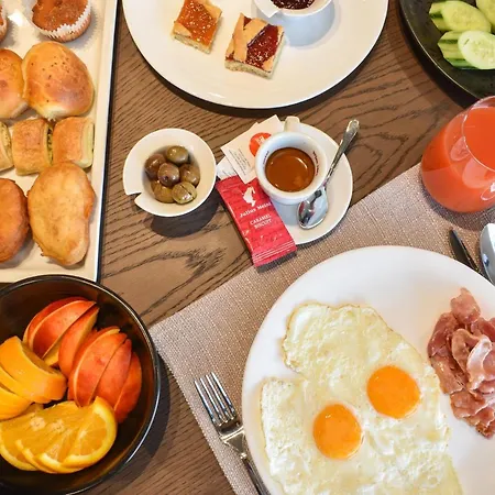 Hotel Flamingo Radhimë