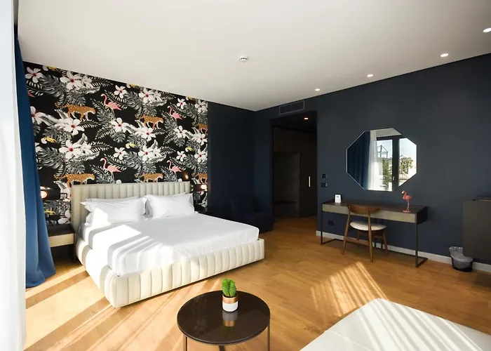 מלון Flamingo 4*