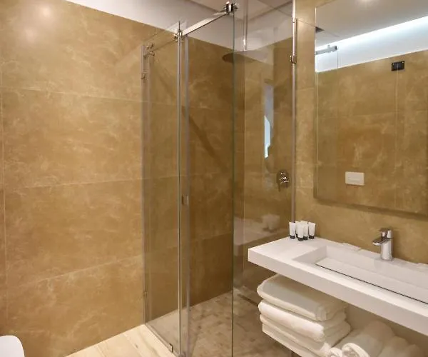 מלון Flamingo 4*