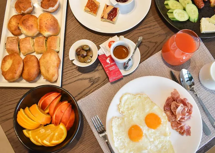 מלון Flamingo Radhimë